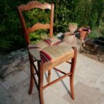 Chaise d'atelier devenue chaise de mange debout